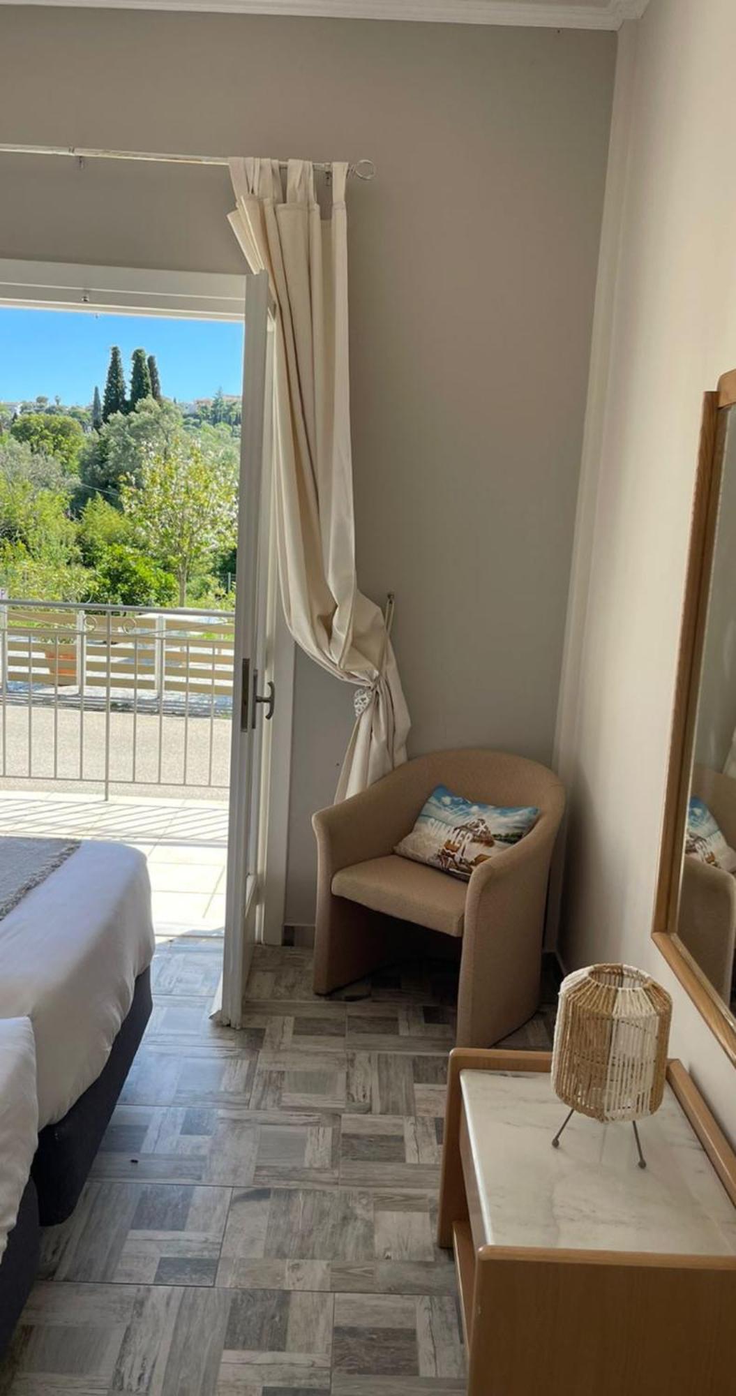 Georgia'S Apartments, Ipsos Corfu Exterior photo