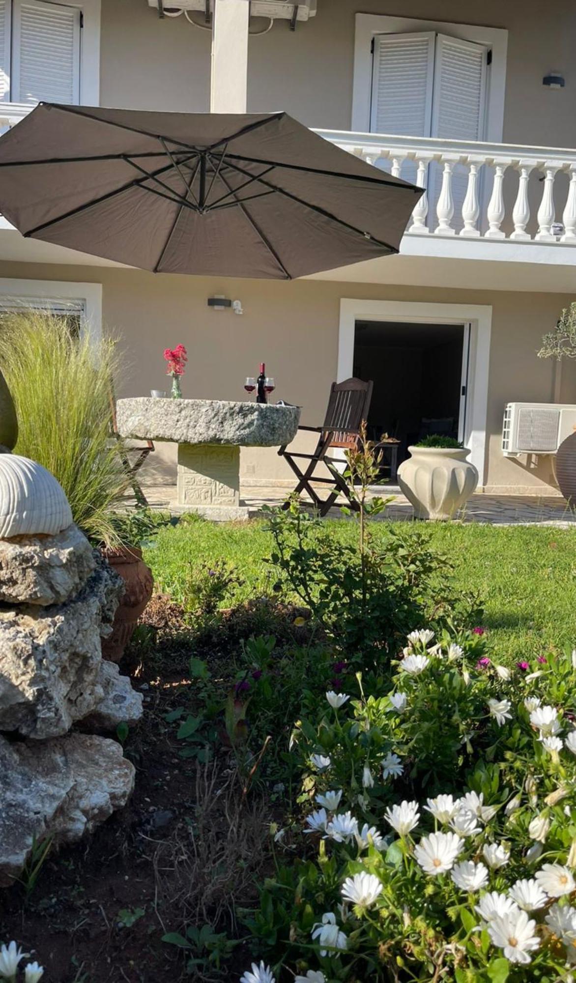 Georgia'S Apartments, Ipsos Corfu Exterior photo